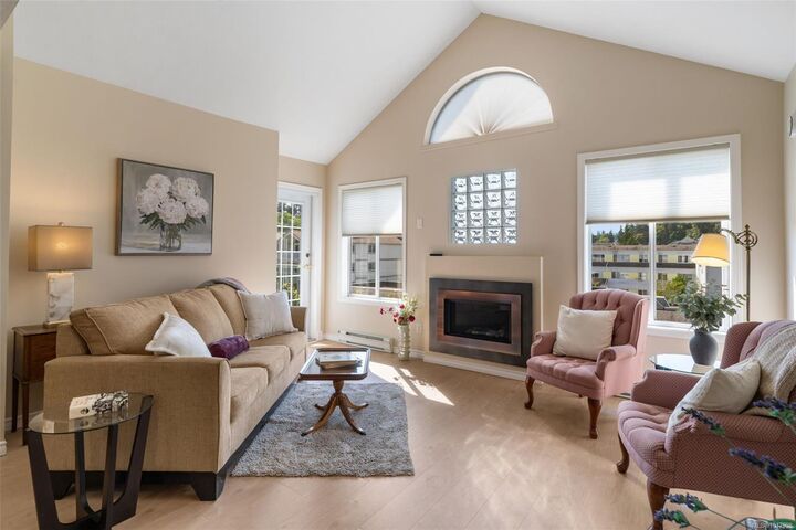275 First St #403 — photo 1
