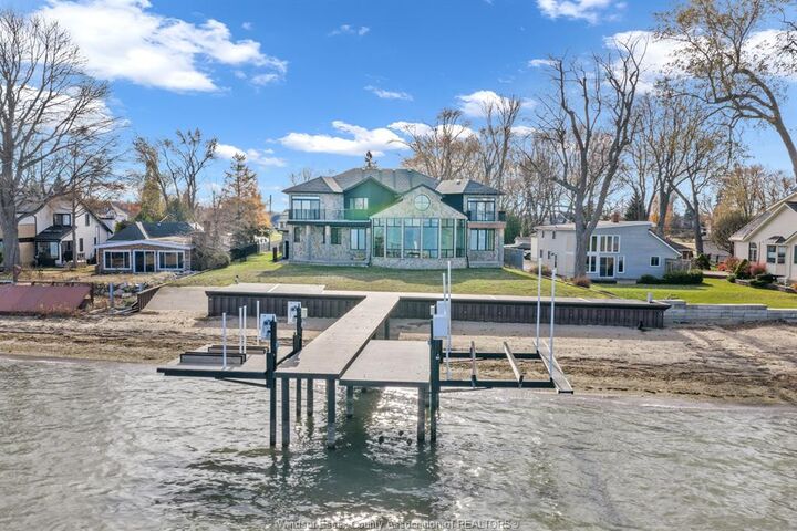 Property Photo: 720 Old Tecumseh Road East ON N0R 1A0
