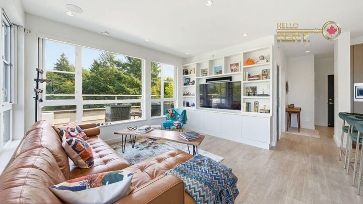 Property Photo:  1621 Hamilton Avenue 502  BC V7P 0B6 