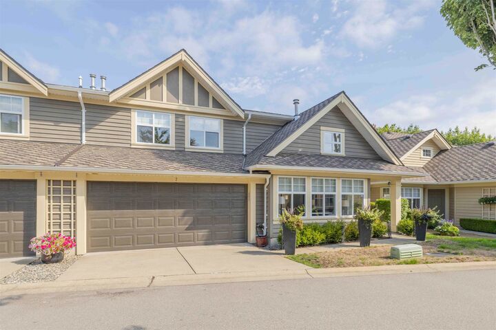 Property Photo: 15450 Rosemary Heights Crescent 7 BC V3Z 0K1