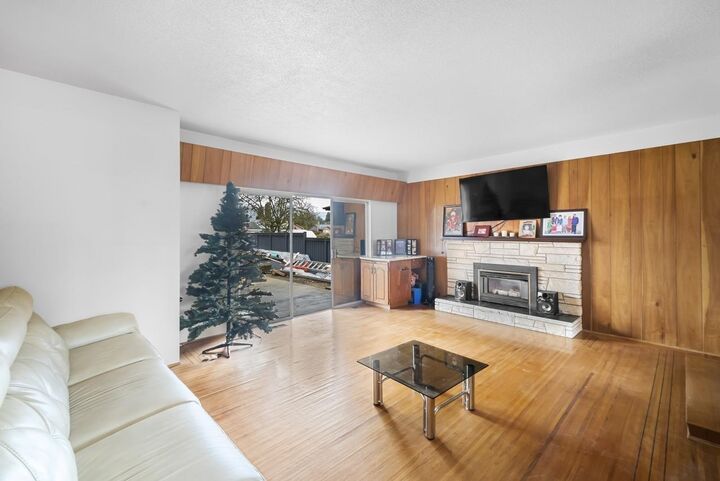 Photo de la propriété: 761 Cottonwood Avenue BC V3J 2S8