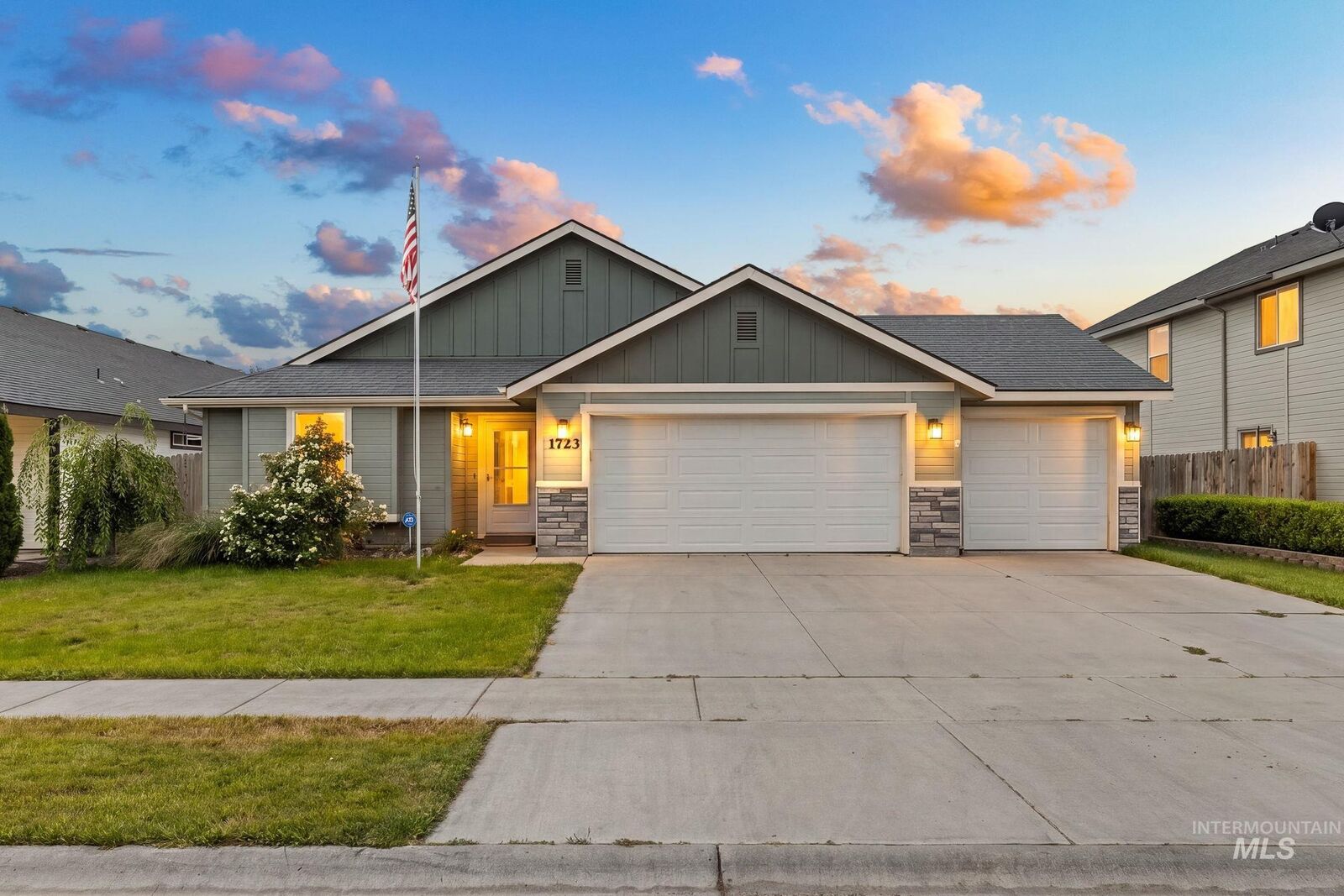 Property Photo:  1723 W Lava Ave  ID 83651 