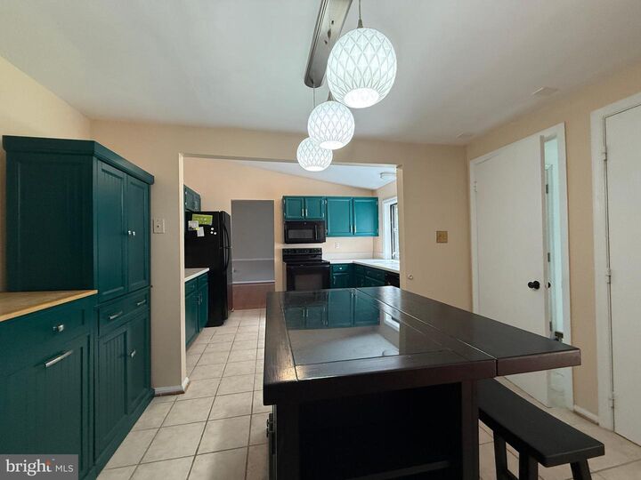 Property Photo:  102 Macbarger Circle  MD 20744 
