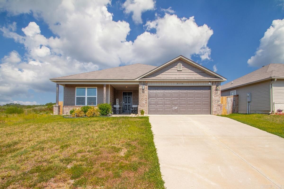Property Photo:  2136 Dandelion Drive  AR 72019 