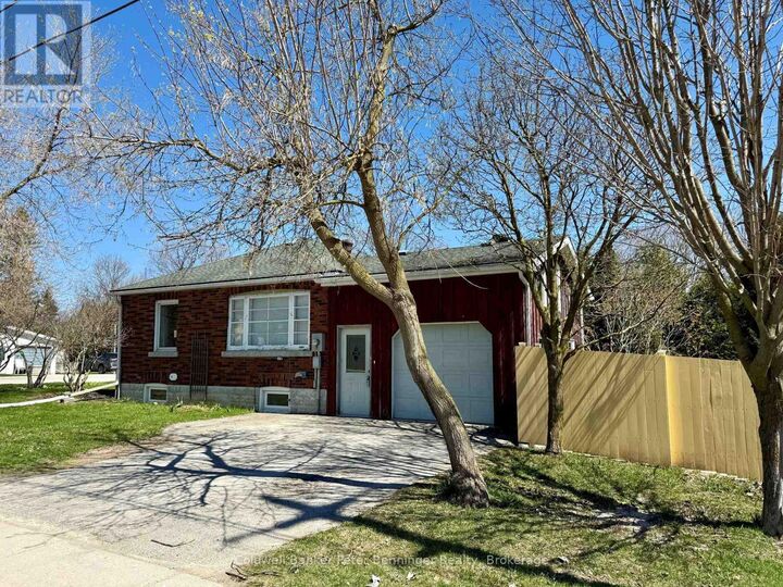 Property Photo:  501 Napier Street  ON N0G 2V0 