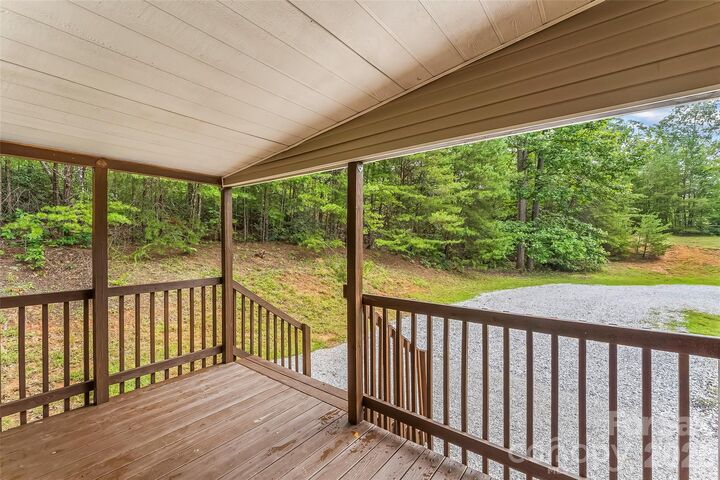 Property Photo: 390 Stacy Hollow Drive NC 28752