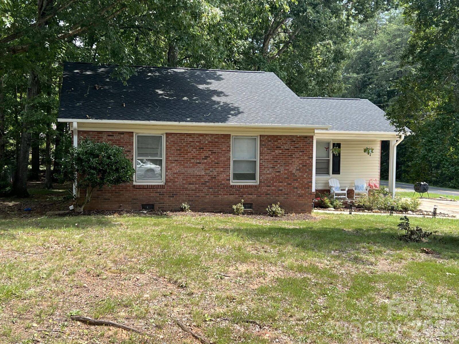 Property Photo: 611 Woodland Drive NC 28138