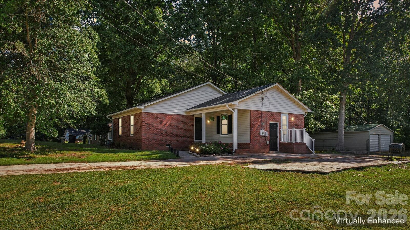Property Photo:  611 Woodland Drive  NC 28138 