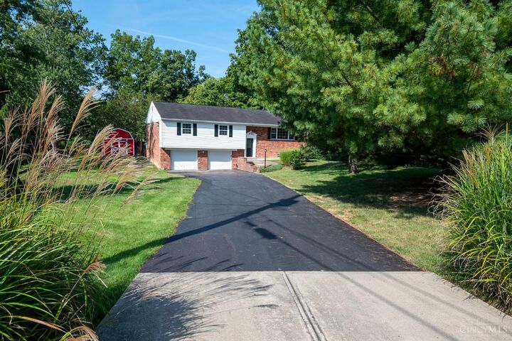 Property Photo:  5447 S Garrett Drive  OH 45150 