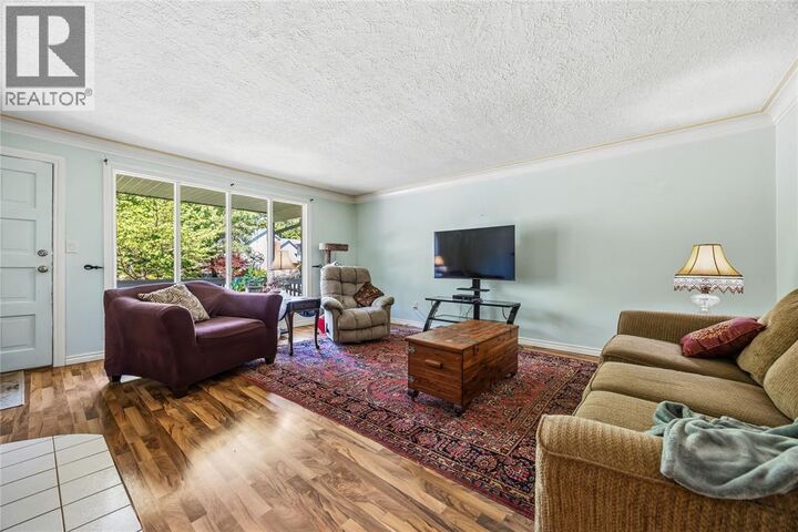 Property Photo:  1576 Mallah Drive  ON N7V 3R5 