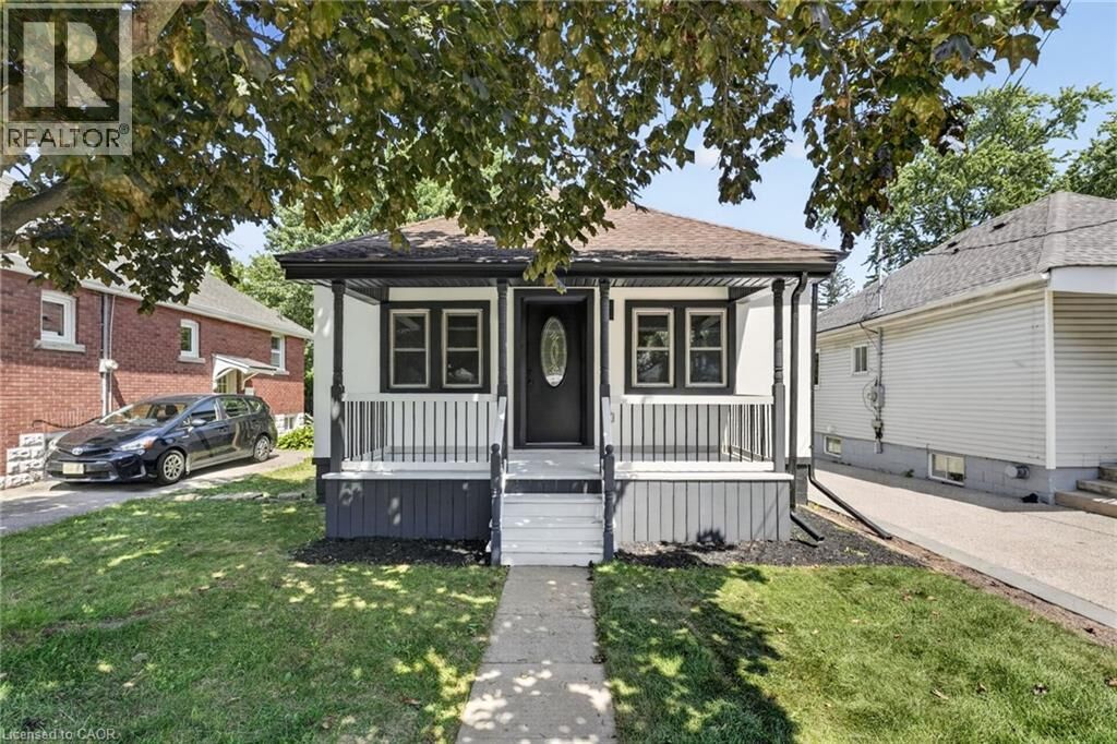 Property Photo: 43 East Brucedale Avenue East ON L9A 1N1