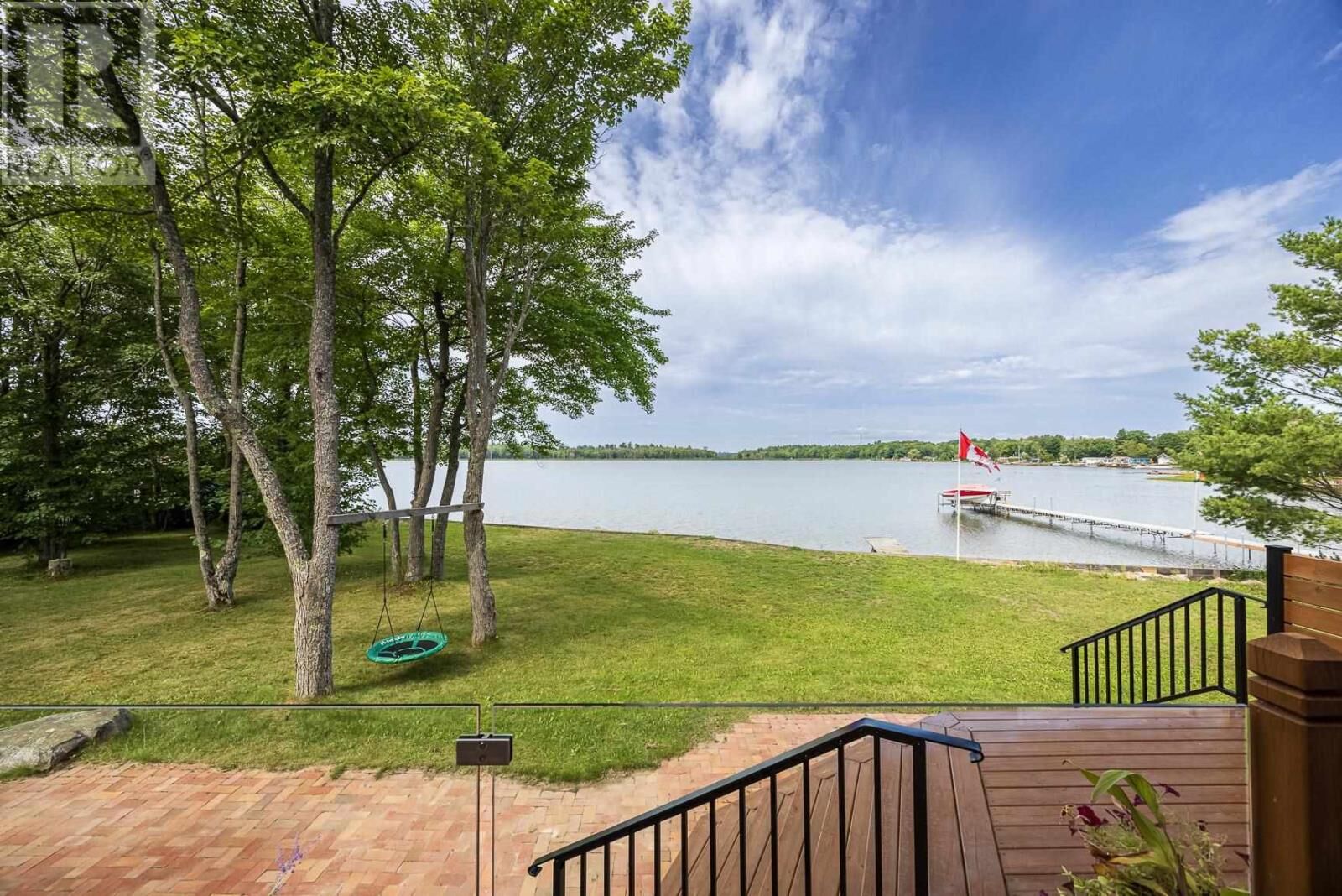 Property Photo:  19 Finn's Bay Rd S  ON P6A 5K9 