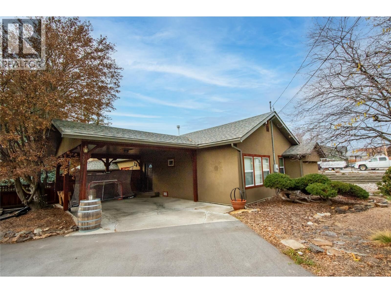 Property Photo: 335 Middle Bench Road BC V2A 8S8
