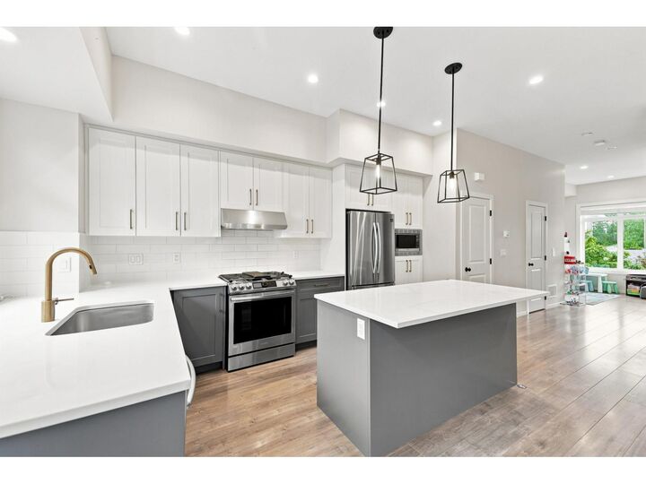 Property Photo:  17557 100 Avenue 23  BC V4N 6V5 