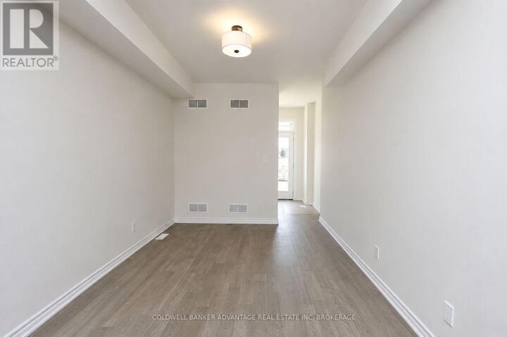Property Photo: 138 Renfrew Trail ON L3C 0K2