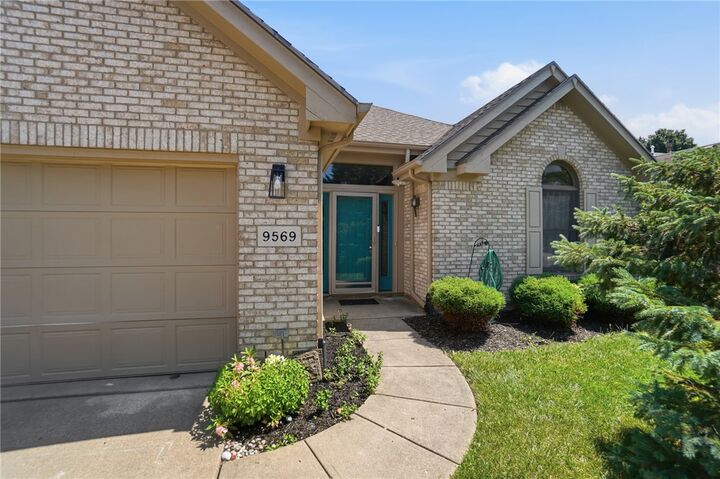 Property Photo: 9569 Country Path Trail OH 45342