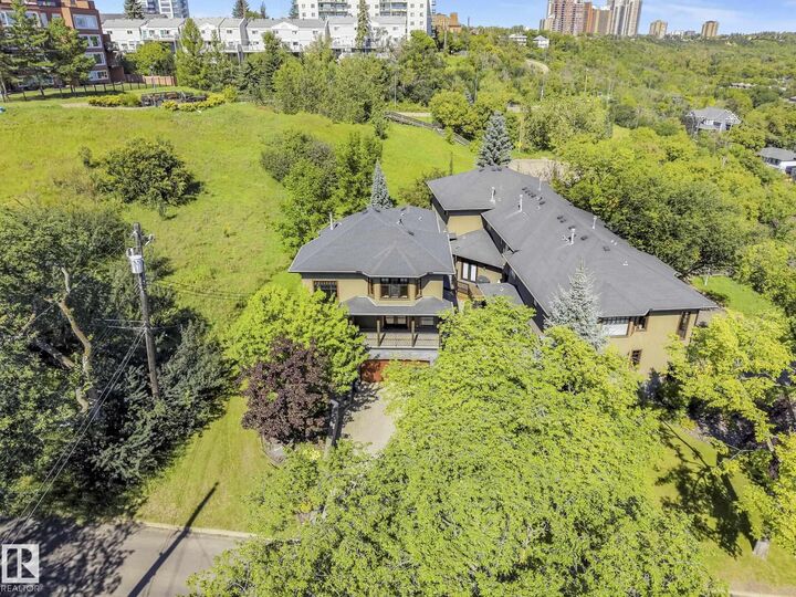 Property Photo: 9404 100A Avenue NW AB T5H 4S2