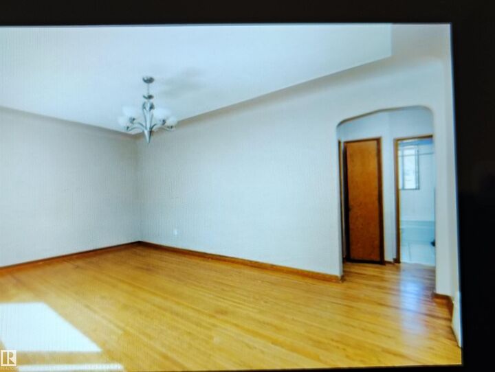 Property Photo:  11730 125 Street NW  AB T5M 0N6 