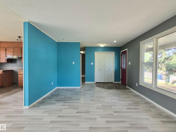 Property Photo:  3729 54 Street  AB T9A 2L1 