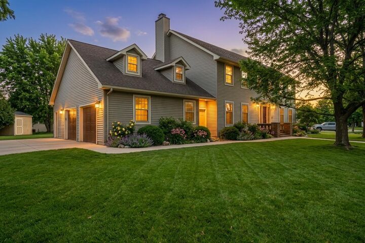 Property Photo:  800 27th Street SW  MN 55912 