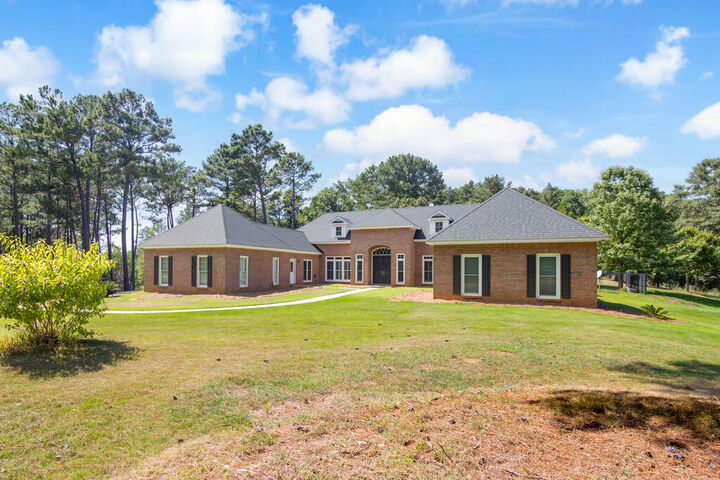 Property Photo:  1091 Country Place  GA 31808 