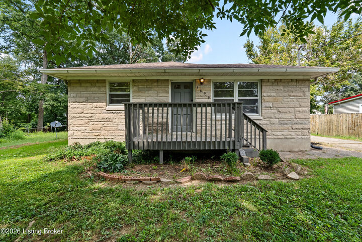 Property Photo:  3809 Susan Ln  KY 40229 