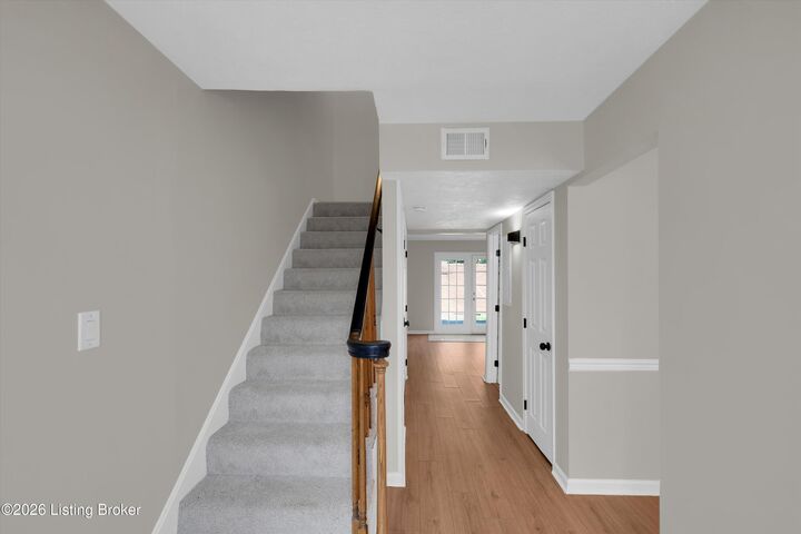 Property Photo:  7813 Montero Dr  KY 40059 