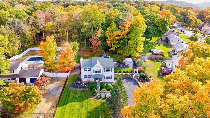 Property Photo:  7 Laura Road  NY 10950 