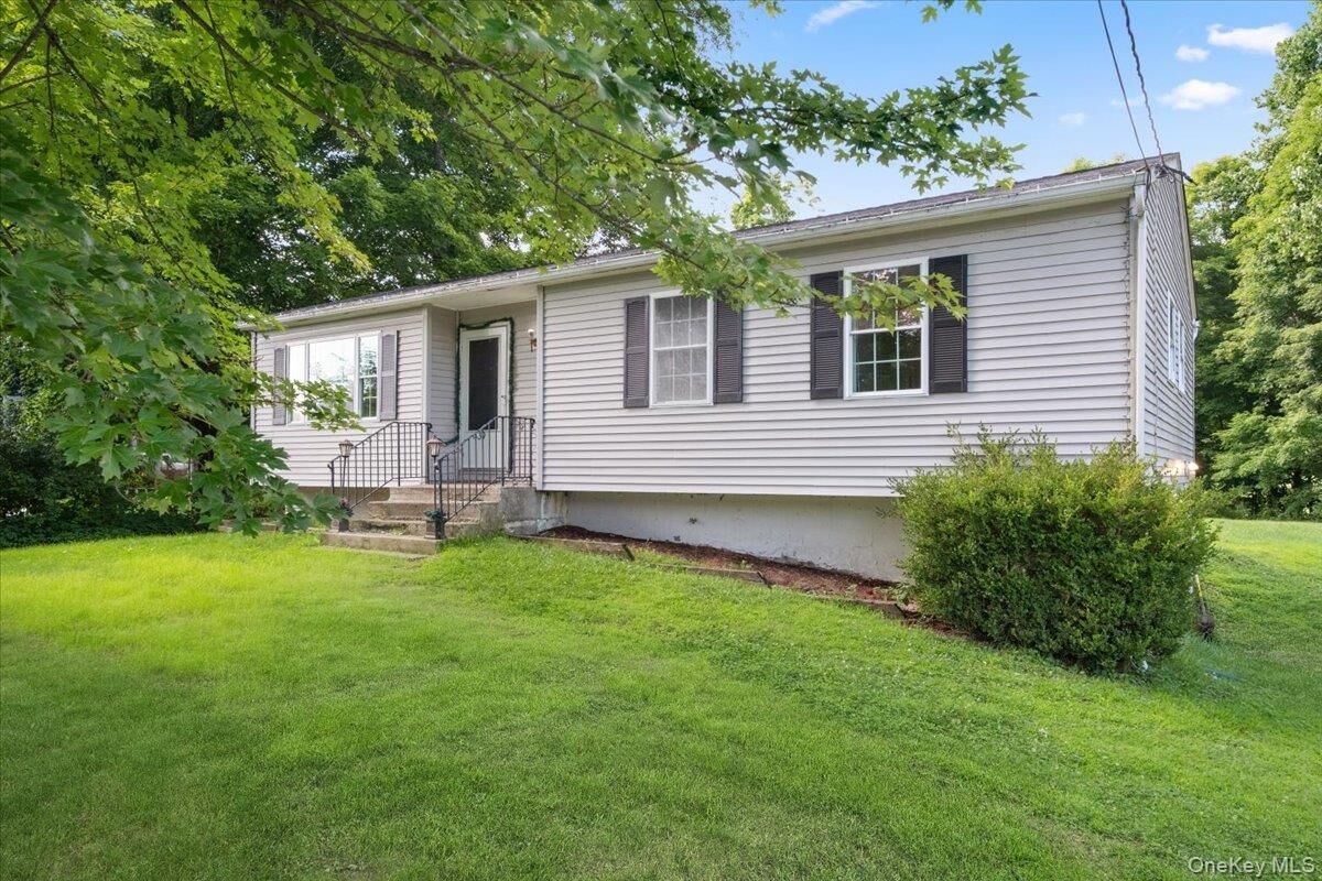Property Photo: 39 N Farm Drive NY 12522