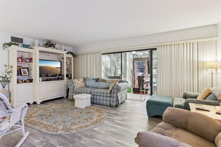 Property Photo:  121 La Casa 121  FL 33898 