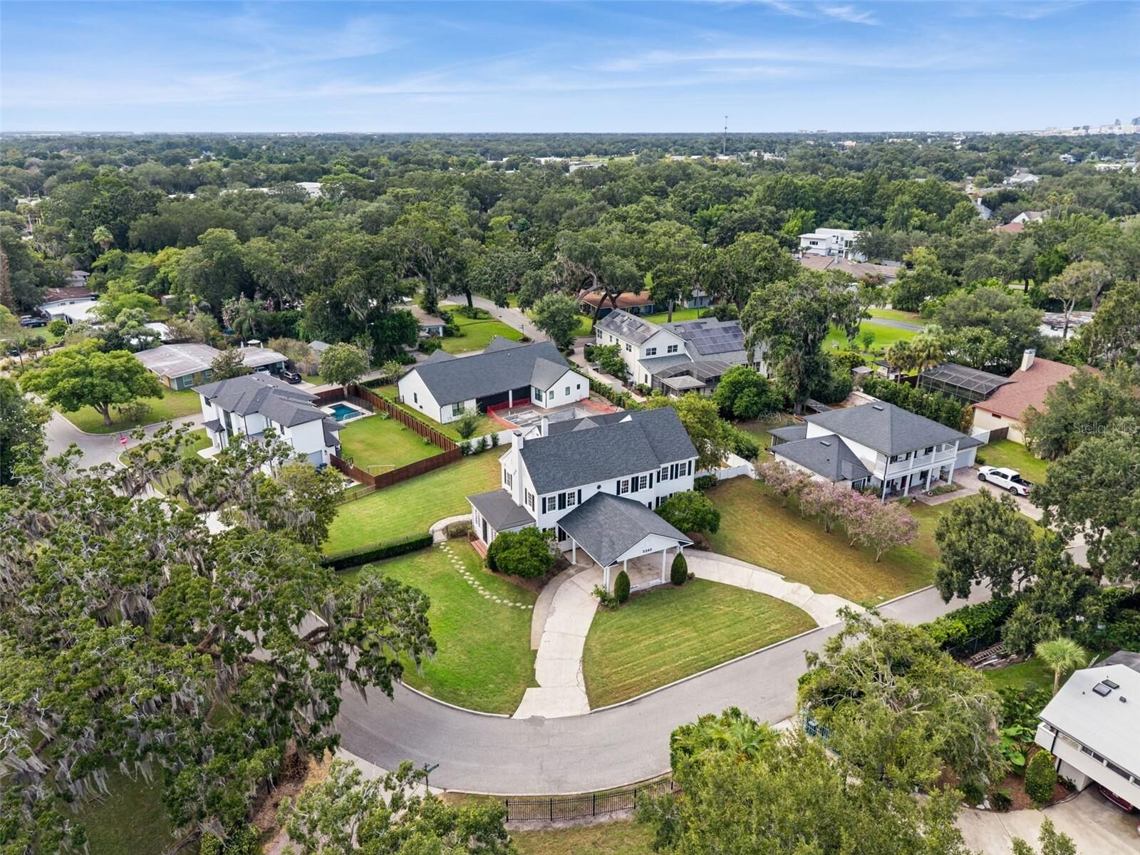 Property Photo:  5240 Alleman Drive  FL 32809 