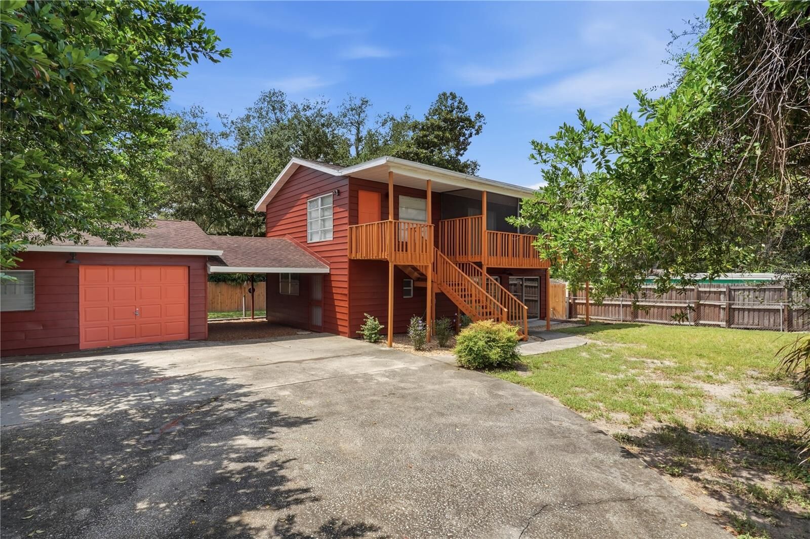 Property Photo:  4921 E Regnas Avenue  FL 33617 