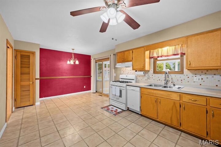 Property Photo:  105 Liberty Drive  IL 62226 