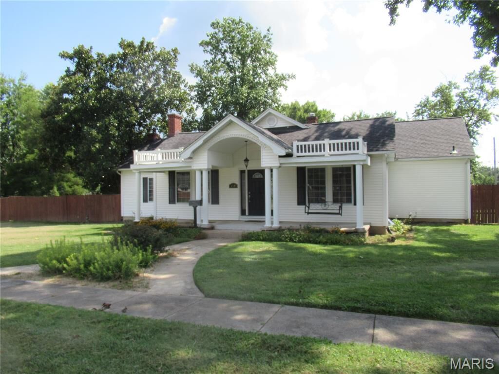Property Photo: 230 Maple Street MO 63080