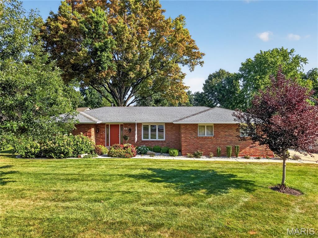 Property Photo:  72 Champagne Drive  MO 63367 