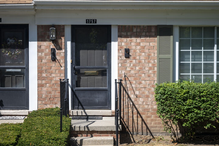 Property Photo:  1757 Wickham Street  MI 48073 