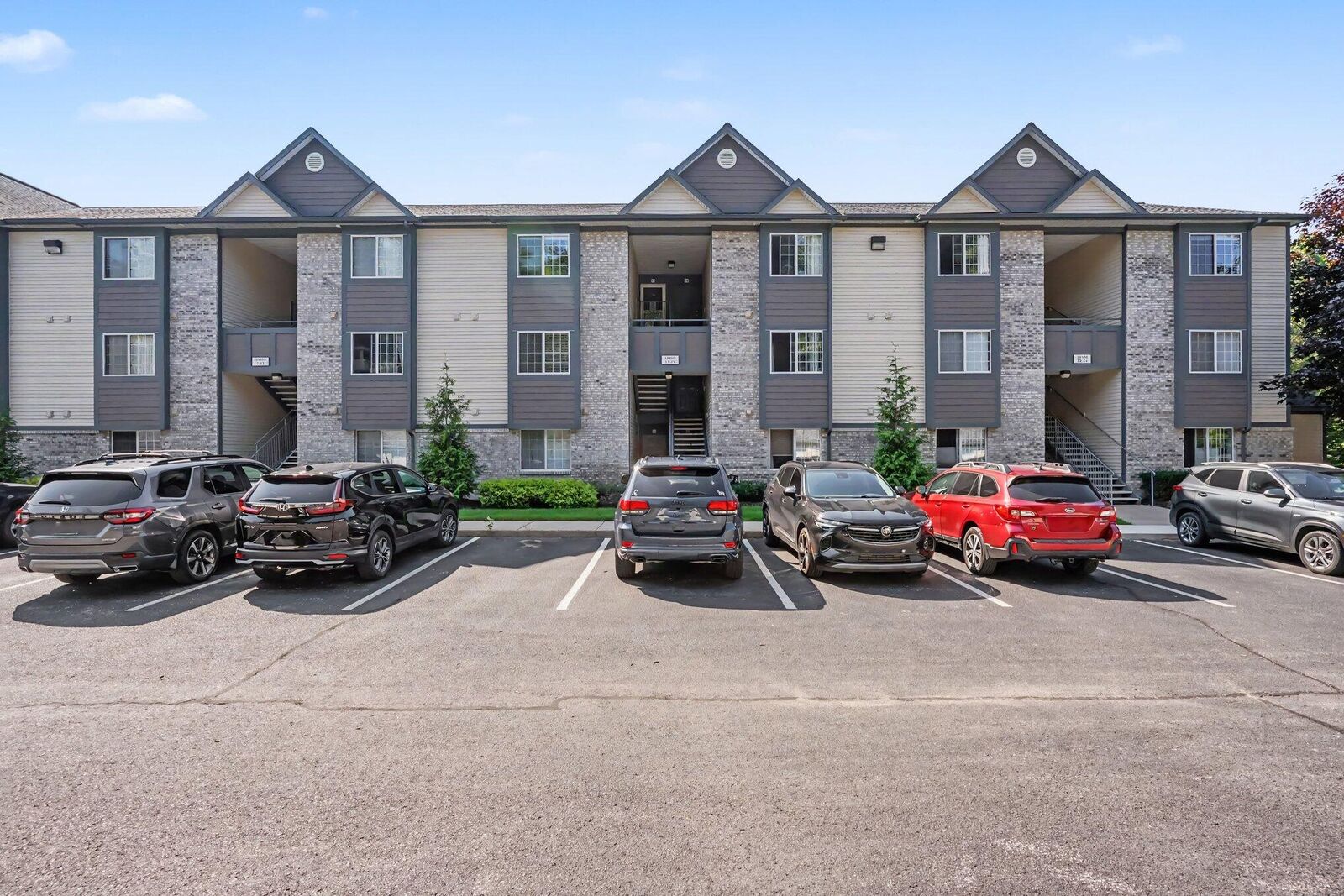 Property Photo: 18400 N Ridge Court MI 49456