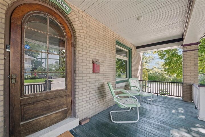 Property Photo:  632 Thomas Avenue  IL 60130 