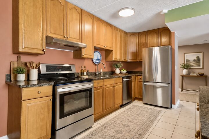 Property Photo:  1301 N Western Avenue 237  IL 60045 