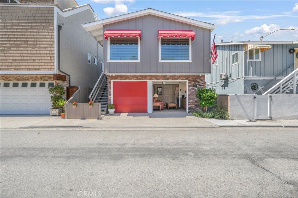 Property Photo:  17075 5th  CA 90742 