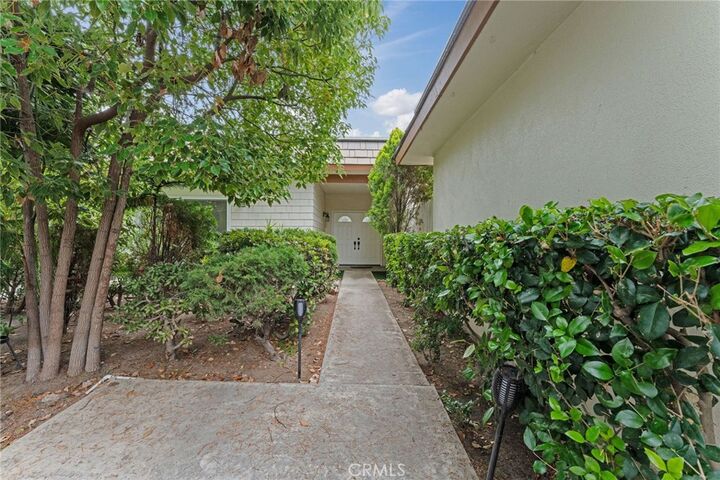 Property Photo: 20 Norton St CA 92612