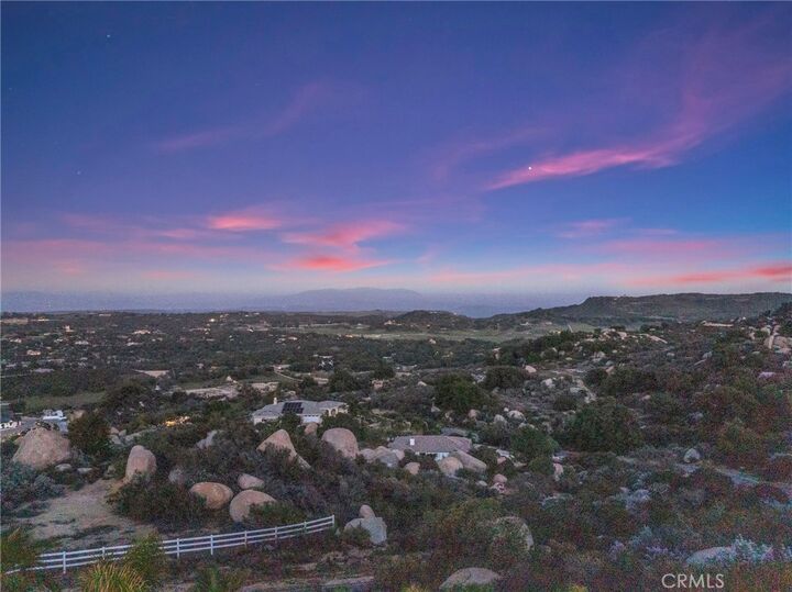 Property Photo: 41950 Hacienda Dr CA 92562