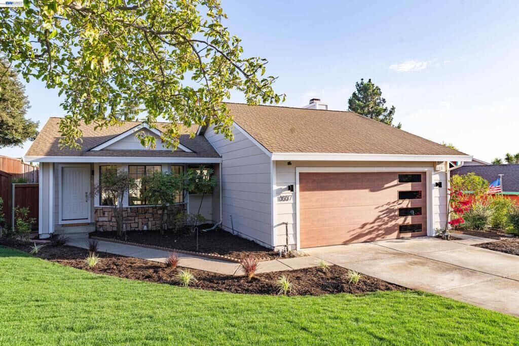 Property Photo:  1057 Topsail Drive  CA 94591 