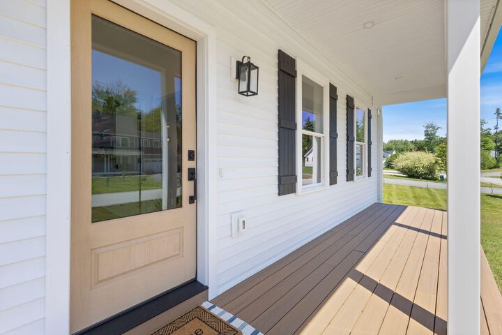 Property Photo:  1 Beacon Drive  ME 04011 