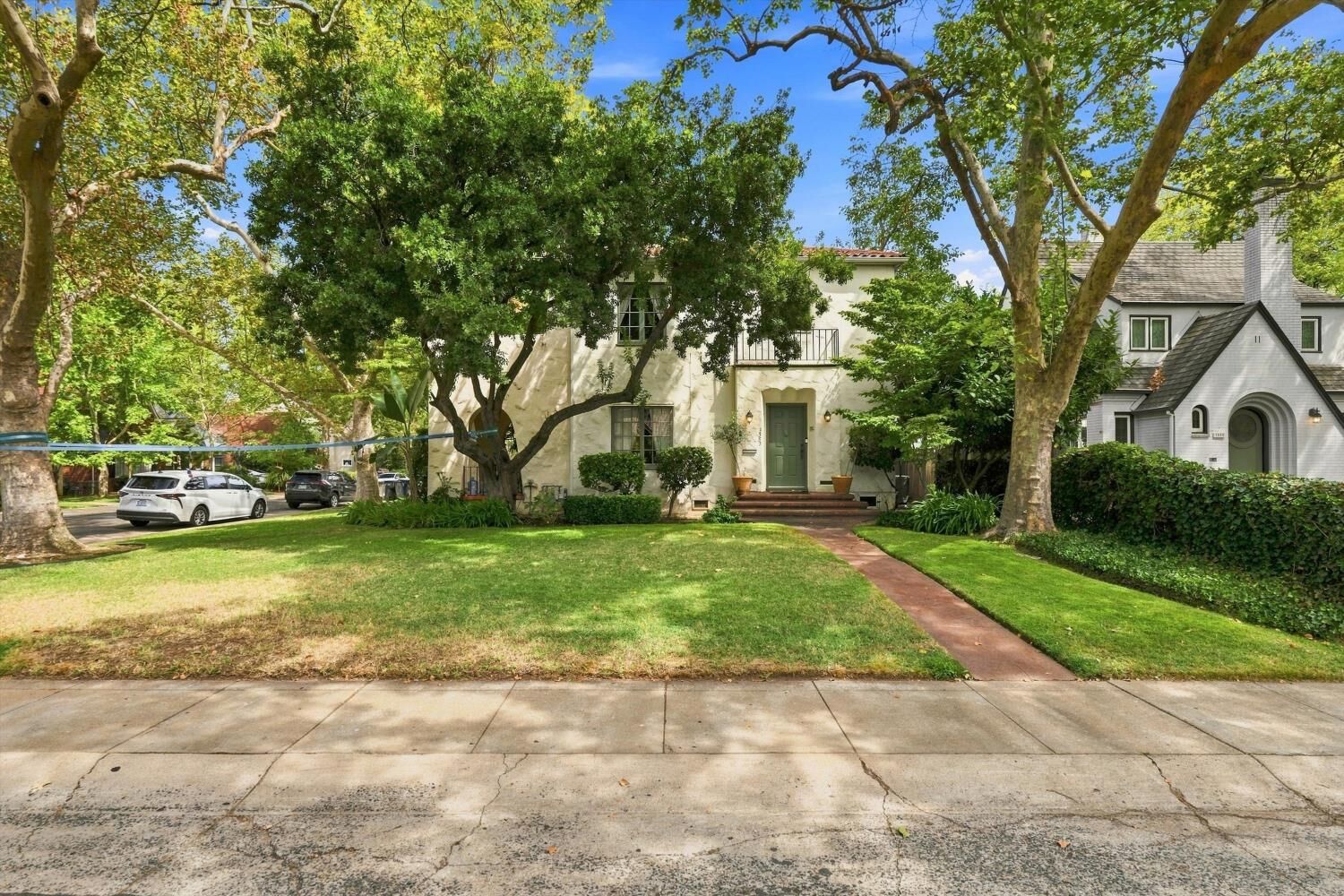 Property Photo: 451 Santa Ynez Way CA 95816