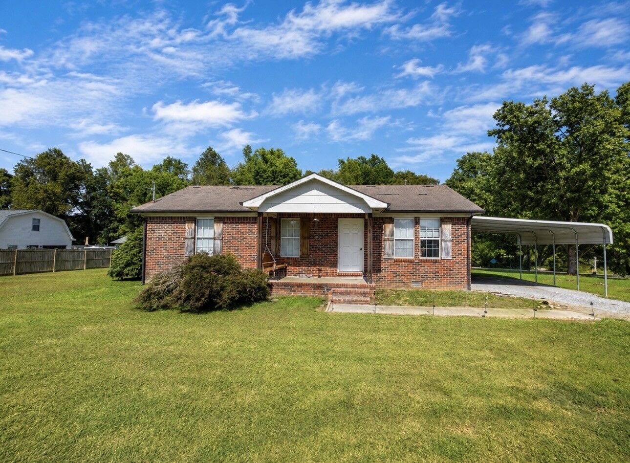 Property Photo:  423 Eagle Creek Rd  TN 37166 