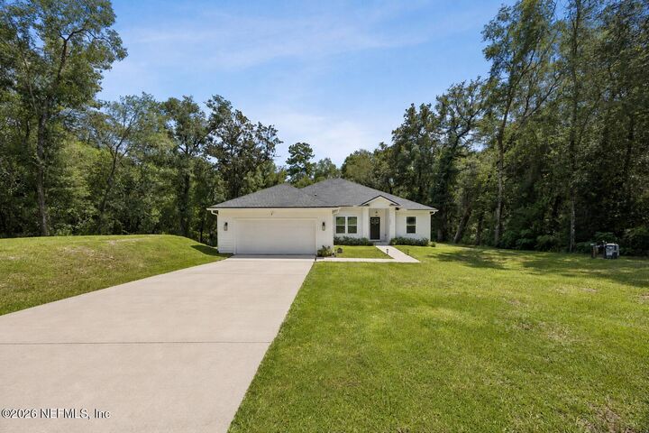 Property Photo:  2695 Primrose Circle  FL 32068 