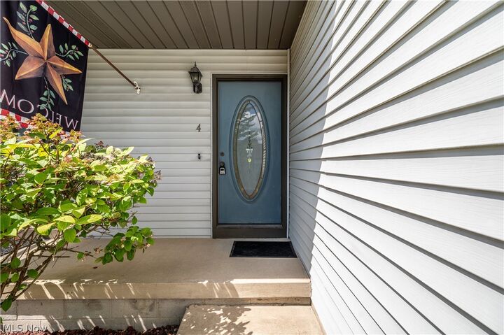 Property Photo:  3730 Mercedes Place 4  OH 44406 