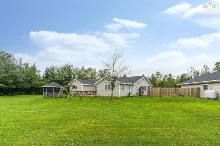 Property Photo:  18951 Highway 2  NS B0N 2J0 