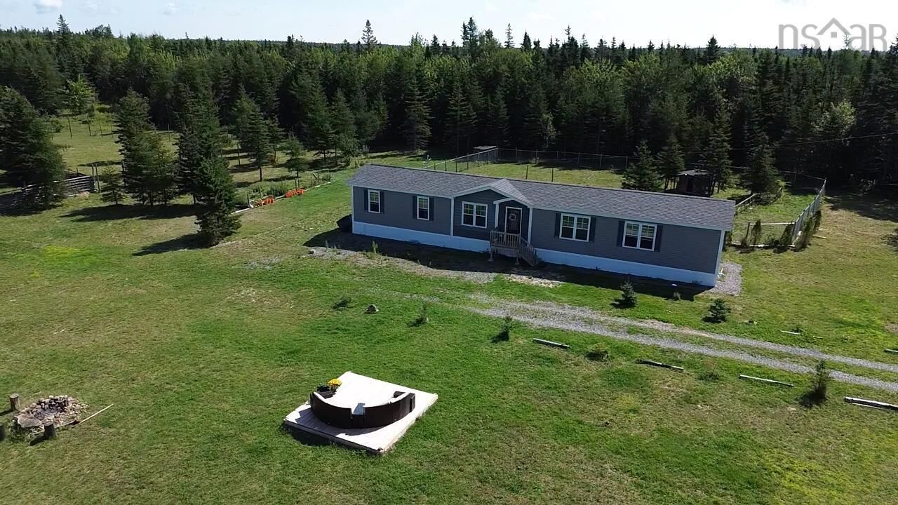 Property Photo: 2185 Louisbourg Highway Highway NS B1M 1A9
